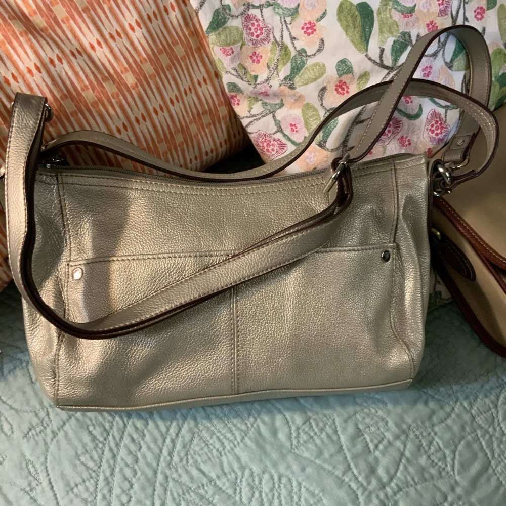 Tiganello Gold Elegant Gold Shoulder Bag